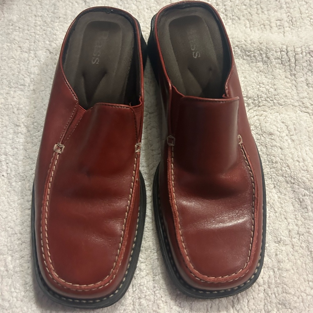 Red Tiona Shoes